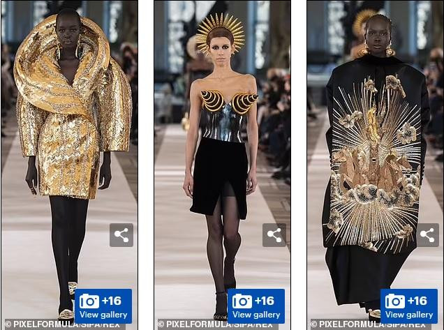 Các người mẫu sải bước trên sàn catwalk trong những bộ cánh màu đen và vàng, kết hợp phụ kiện ngoại cỡ.