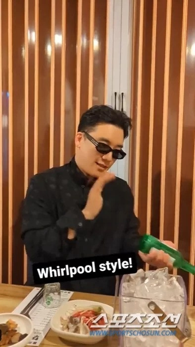 Hình ảnh Seungri trên bàn nhậu bị khán giả chỉ trích.