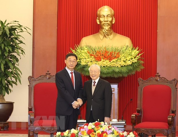 Tổng Bí thư Nguyễn Phú Trọng tiếp ông Lưu Ninh - Bí thư Đảng ủy Khu tự trị dân tộc Choang Quảng Tây, Trung Quốc. (Ảnh: Trí Dũng/TTXVN).