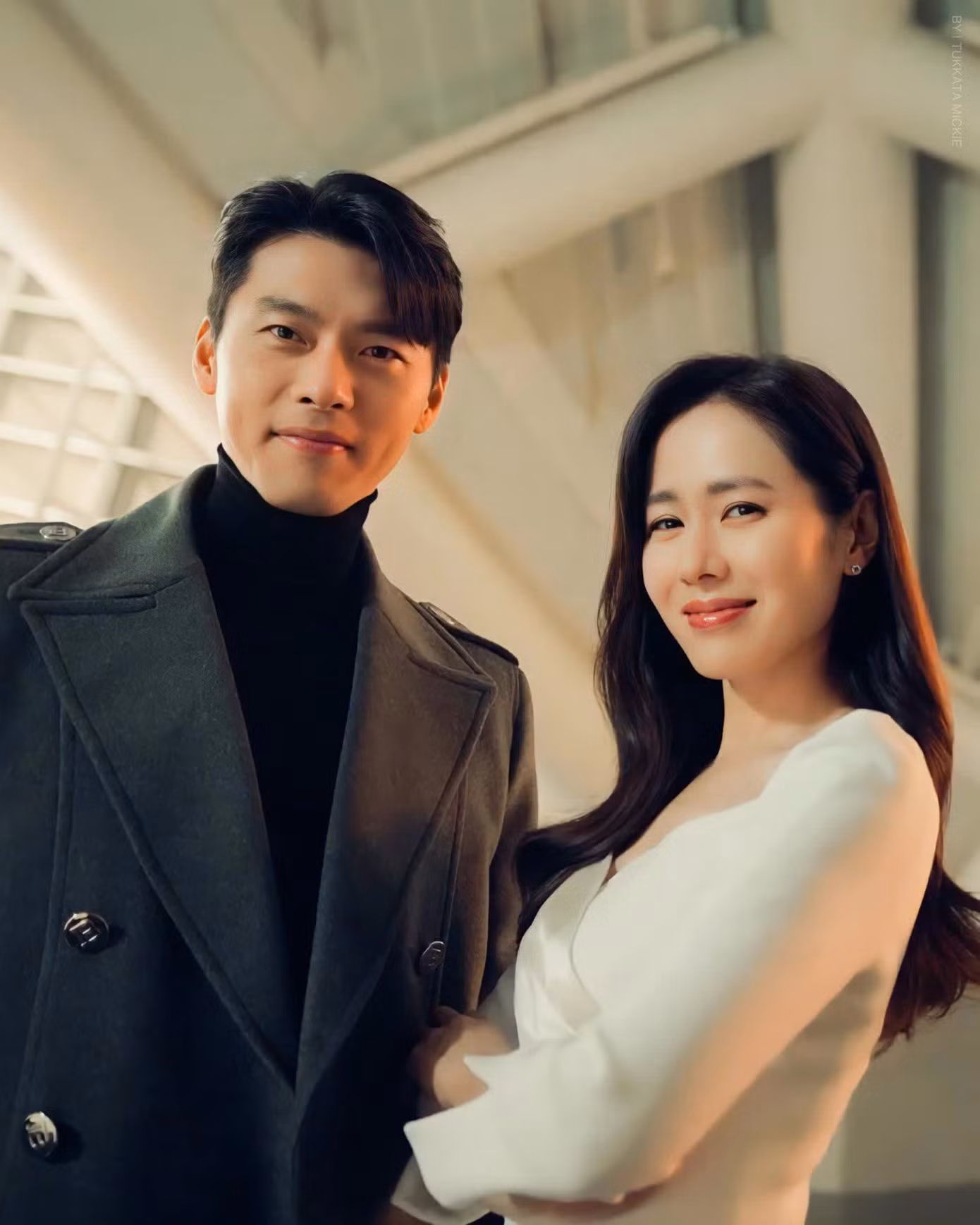 Hyun Bin, Son Ye Jin vướng tin ly hôn. Hyun Bin, Son Ye Jin vướng tin ly hôn.