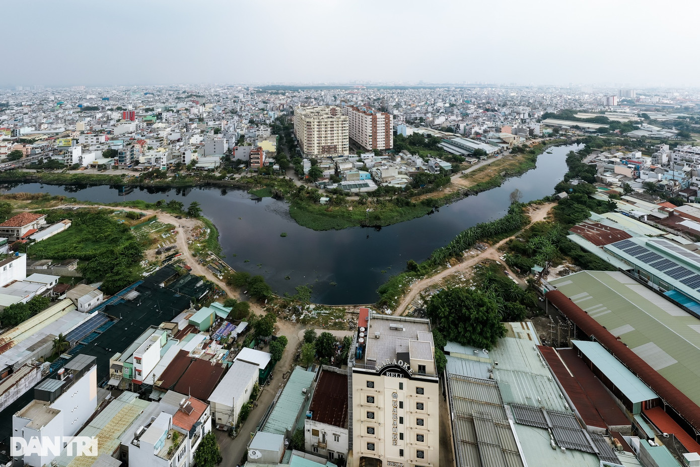 Dự án sẽ thực hiện nạo vét trên toàn tuyến kênh (31,46km), kè bờ toàn tuyến (63,11km), xây dựng tuyến đường giao thông 2 bên bờ kênh (63,41km); đồng thời hoàn thiện hạ tầng thoát nước, công viên, cây xanh, hệ thống chiếu sáng và 12 bến thuyền. Dự án sẽ thực hiện nạo vét trên toàn tuyến kênh (31,46km), kè bờ toàn tuyến (63,11km), xây dựng tuyến đường giao thông 2 bên bờ kênh (63,41km); đồng thời hoàn thiện hạ tầng thoát nước, công viên, cây xanh, hệ thống chiếu sáng và 12 bến thuyền.