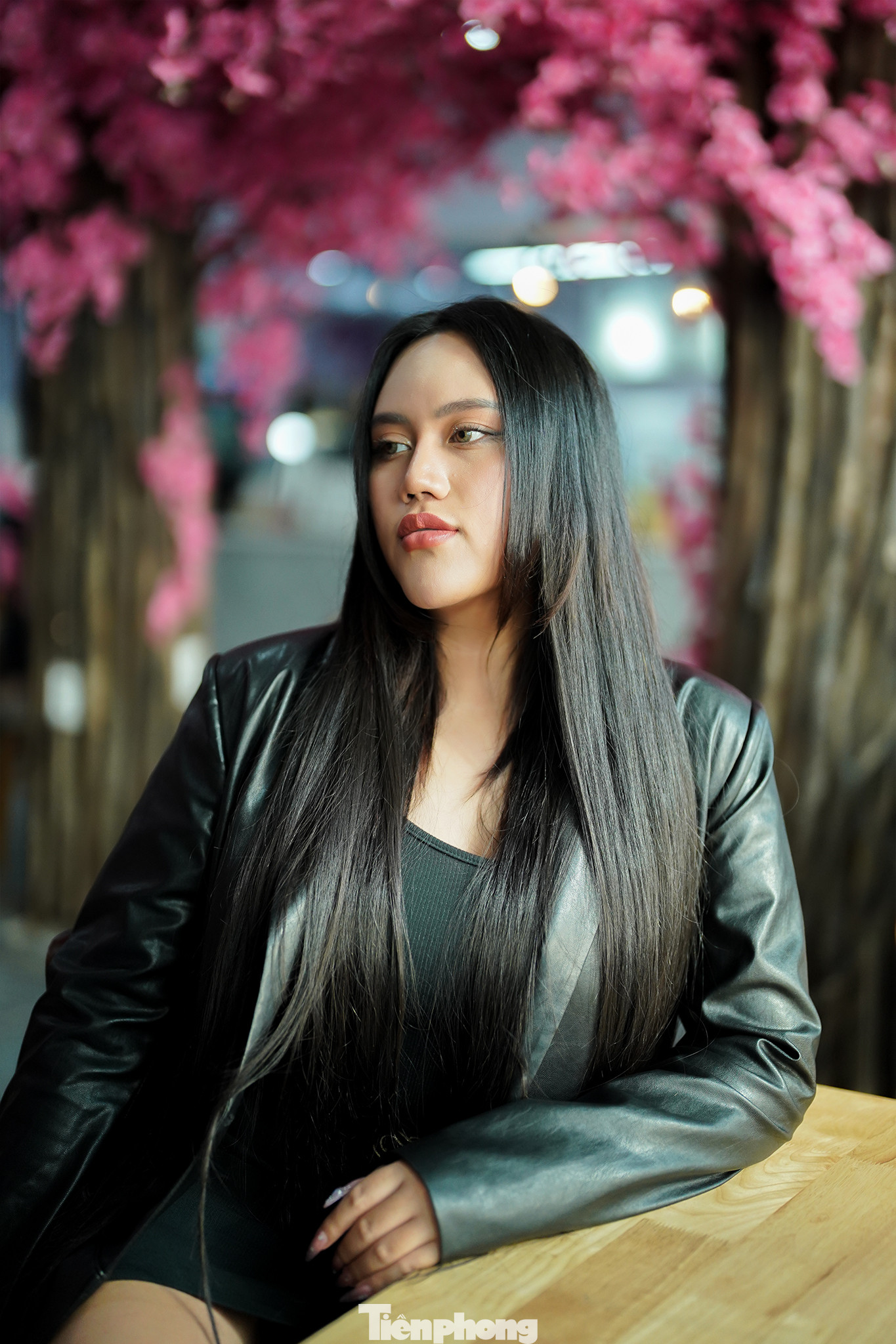 Khán giả nhận xét Sofia thừa hưởng giọng ca khỏe khoắn từ mẹ. Nữ ca sĩ 23 tuổi có giọng hát nội lực, căng tràn với chất giọng khàn đặc trưng. Ngày trước, Sofia theo đuổi dòng nhạc ballad. Hiện tại, cô bẻ ngoặt sang hướng hát Rnb/Hiphop theo sự hướng dẫn, chỉ bảo của Châu Đăng Khoa.