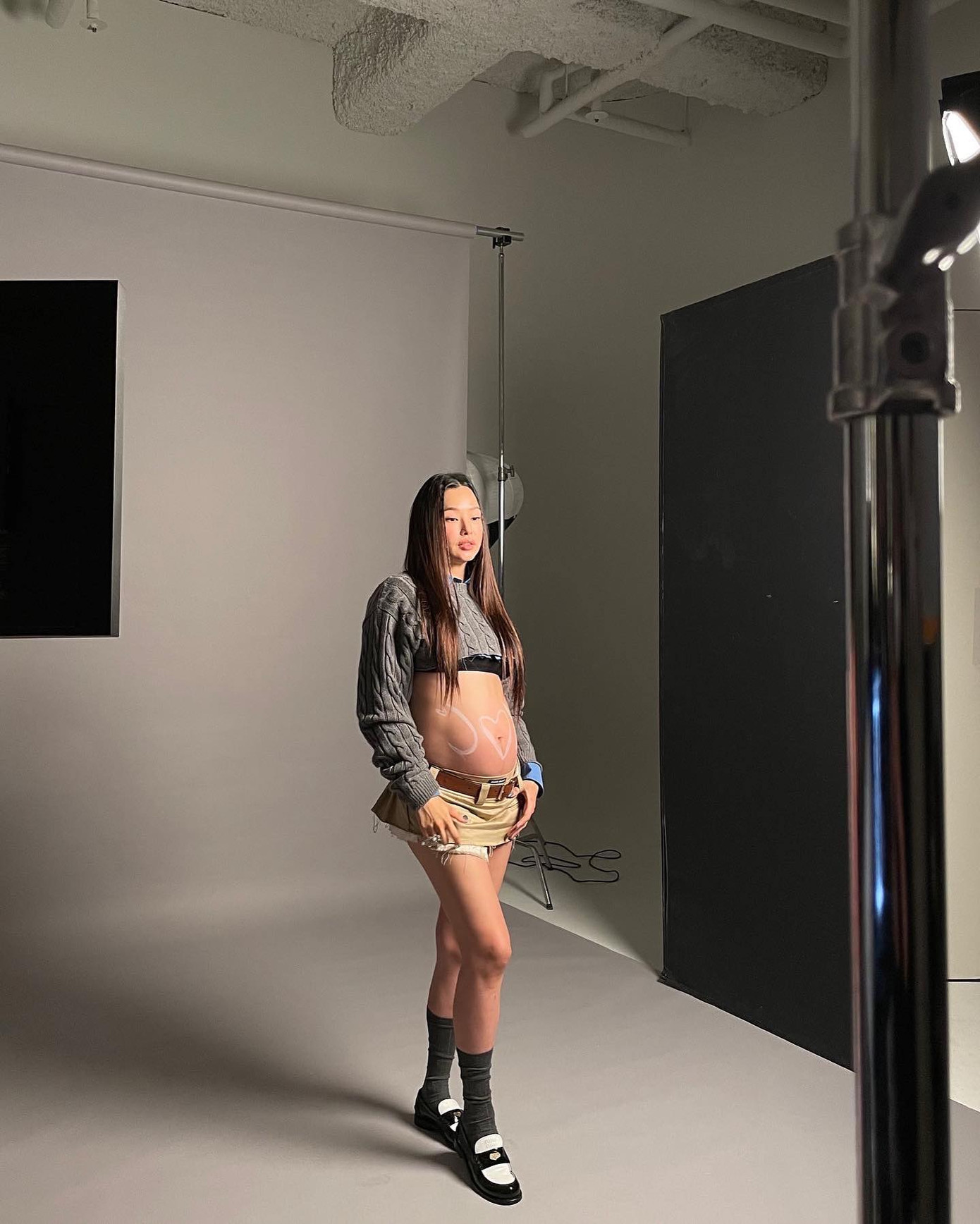 Honey Lee sau sinh và khi mang thai. Ảnh: IGNV. Honey Lee sau sinh và khi mang thai. Ảnh: IGNV.