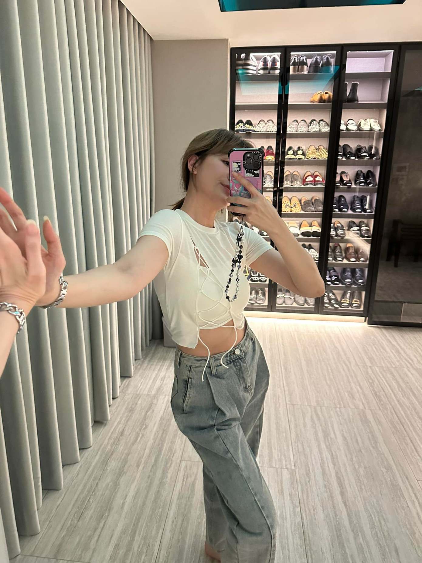 Hari Won phủ nhận tin mang thai. Ảnh: FBNV. Hari Won phủ nhận tin mang thai. Ảnh: FBNV.