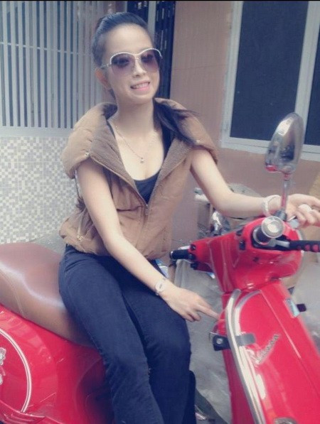 Ngoài thi đấu, Tuyết Vân hiện đang theo học năm thứ 3 ĐH Tôn Đức Thắng. Mục tiêu sắp tới của cô là đoạt HCV tại SEA Games 27 