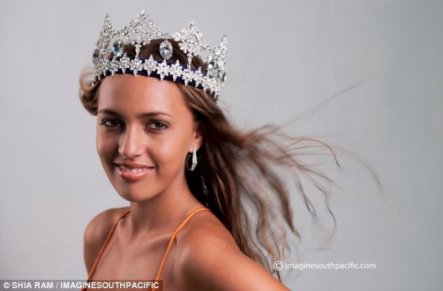 Người đẹp Torika Watters . Người đẹp Torika Watters