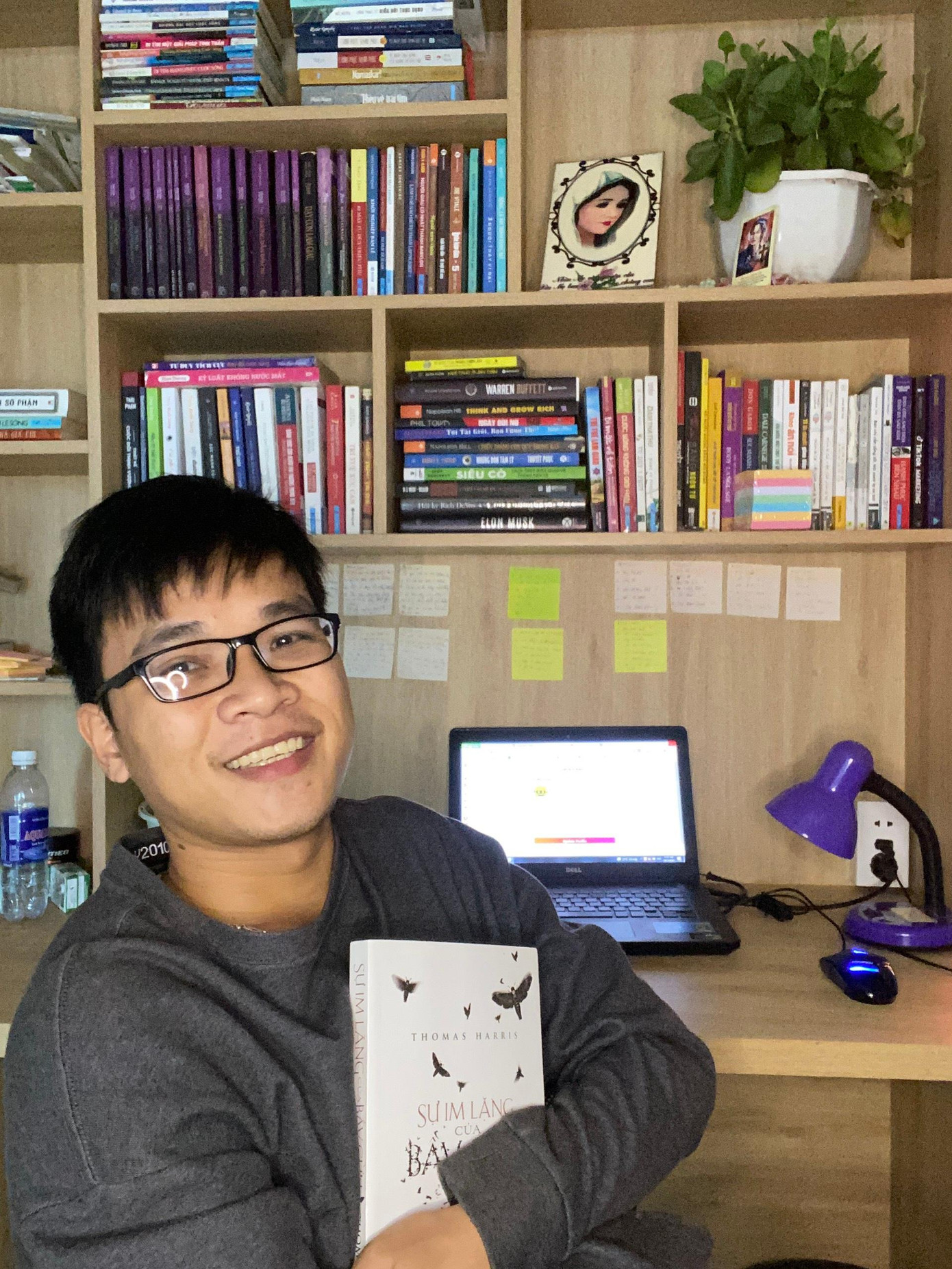 Tuy bận việc học và công việc nhưng Văn Tuấn vẫn dành nhiều thời gian cho dự án "Group học tập".