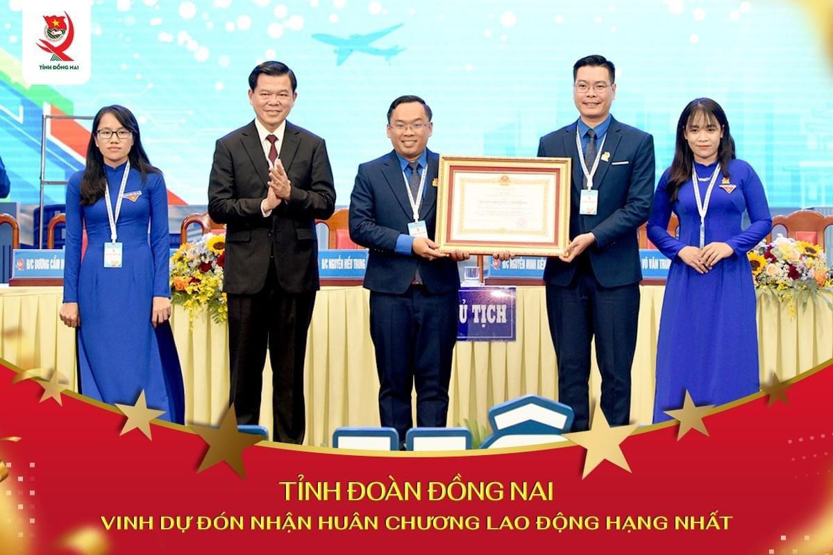 Cũng tại Đại hội, Tỉnh Đoàn Đồng Nai vinh dự đón nhận Huân chương Lao động hạng Nhất do Chủ tịch nước tặng. (Ảnh: Tỉnh Đoàn Đồng Nai) Cũng tại Đại hội, Tỉnh Đoàn Đồng Nai vinh dự đón nhận Huân chương Lao động hạng Nhất do Chủ tịch nước tặng. (Ảnh: Tỉnh Đoàn Đồng Nai)