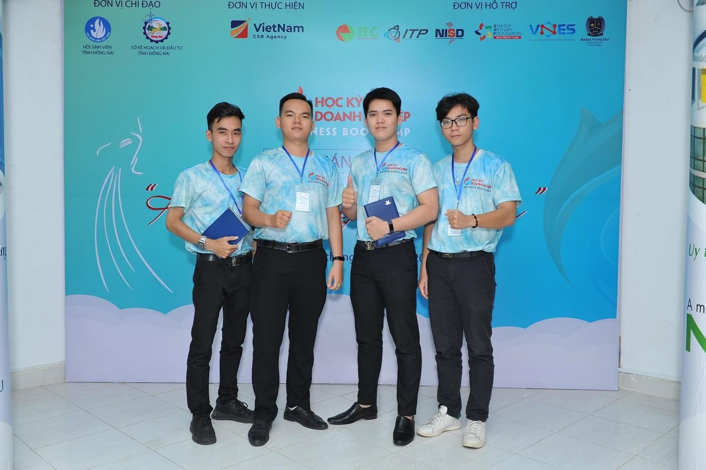 Chàng trai trẻ đảm nhận nhiều vai trò trong các hoạt động của Hội Sinh viên trường. Chàng trai trẻ đảm nhận nhiều vai trò trong các hoạt động của Hội Sinh viên trường.