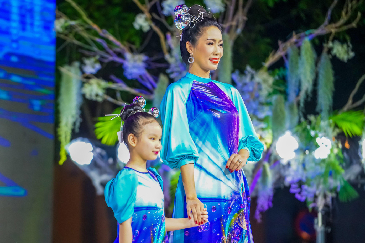 Đây là một nhiệm vụ cực kỳ quan trọng mà nhiều nghệ sĩ cảm thấy rất có ý nghĩa, tuy nhiên đó là một trải nghiệm thú vị nhưng cũng đầy khó khăn và thử thách.