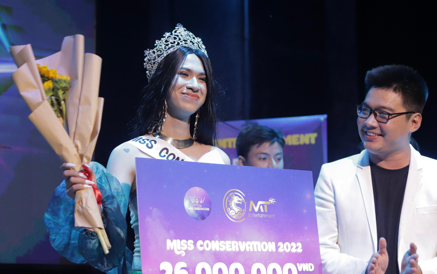 Tôn Ngọc Bảo Linh tỏa sáng với vương miện Miss Conservation 2022. (Ảnh: Nam Giang)