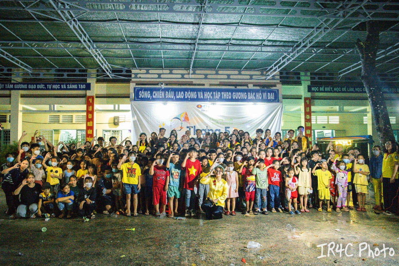 Đêm vă nghệ "Mùa Hè tuổi thơ" (Ảnh: CLB Tình nguyện IR4C).
