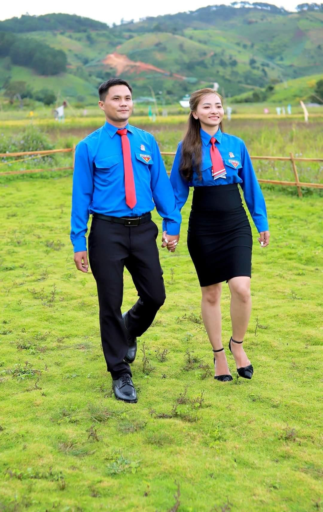 Cả hai rất hạnh phúc chờ ngày về chung một mái nhà.