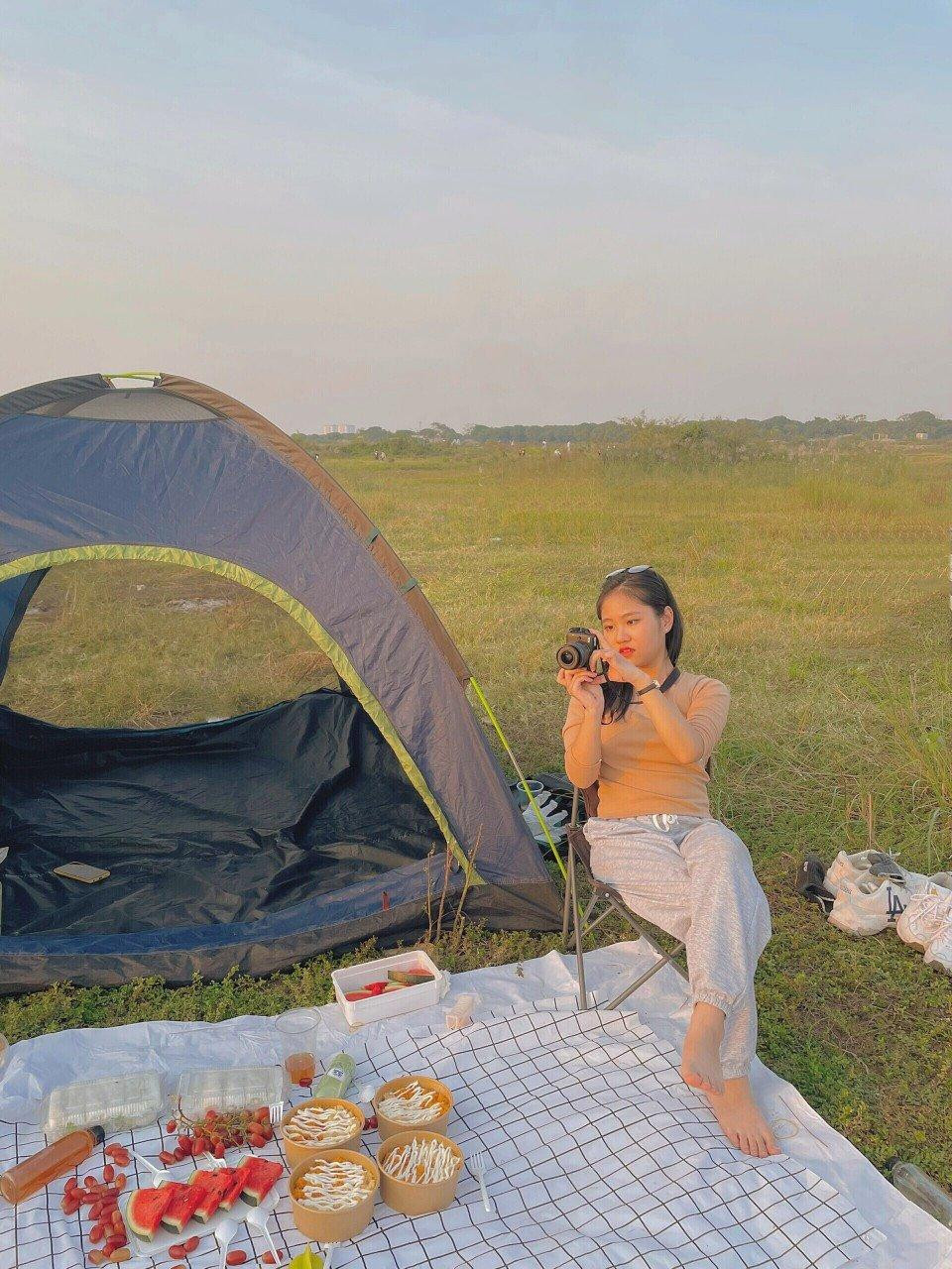 Minh Phương gợi ý nhiều địa điểm cắm trại thú vị hợp với sinh viên. Minh Phương gợi ý nhiều địa điểm cắm trại thú vị hợp với sinh viên.