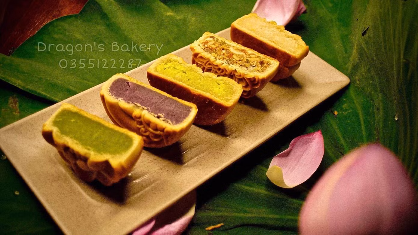 Bánh Trung Thu 'handmade' đa dạng màu sắc và mẫu mã. (Ảnh: NVCC) Bánh Trung Thu 'handmade' đa dạng màu sắc và mẫu mã. (Ảnh: NVCC)