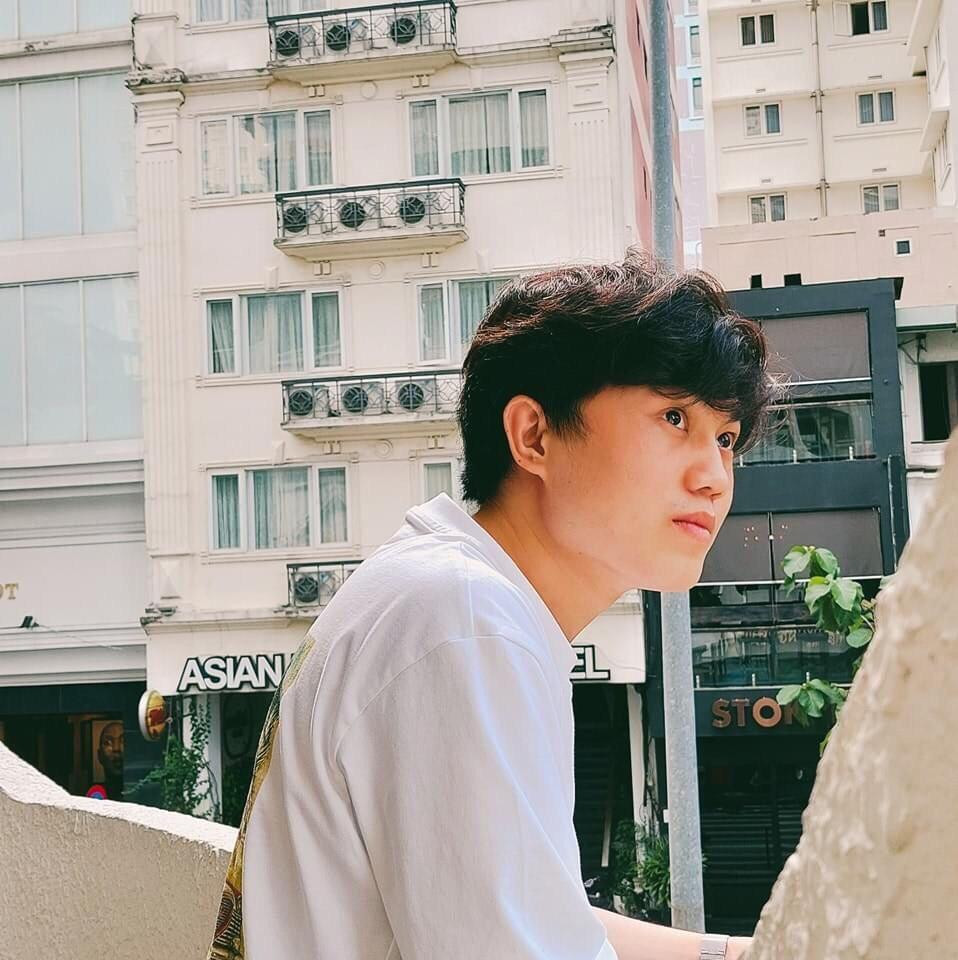 "Nên học tiếng Anh ngay từ đại học", là lời khuyên của Quang Duy dành cho các bạn sinh viên năm thứ nhất. "Nên học tiếng Anh ngay từ đại học", là lời khuyên của Quang Duy dành cho các bạn sinh viên năm thứ nhất.