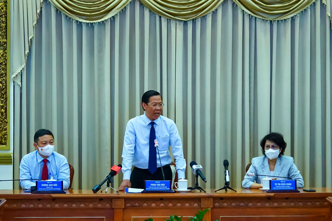 Tại buổi gặp mặt, Chủ tịch UBND TP. HCM Phan Văn Mãi đã biểu dương, chúc mừng thành tích mà các nữ cầu thủ đạt được trong thời gian vừa qua.