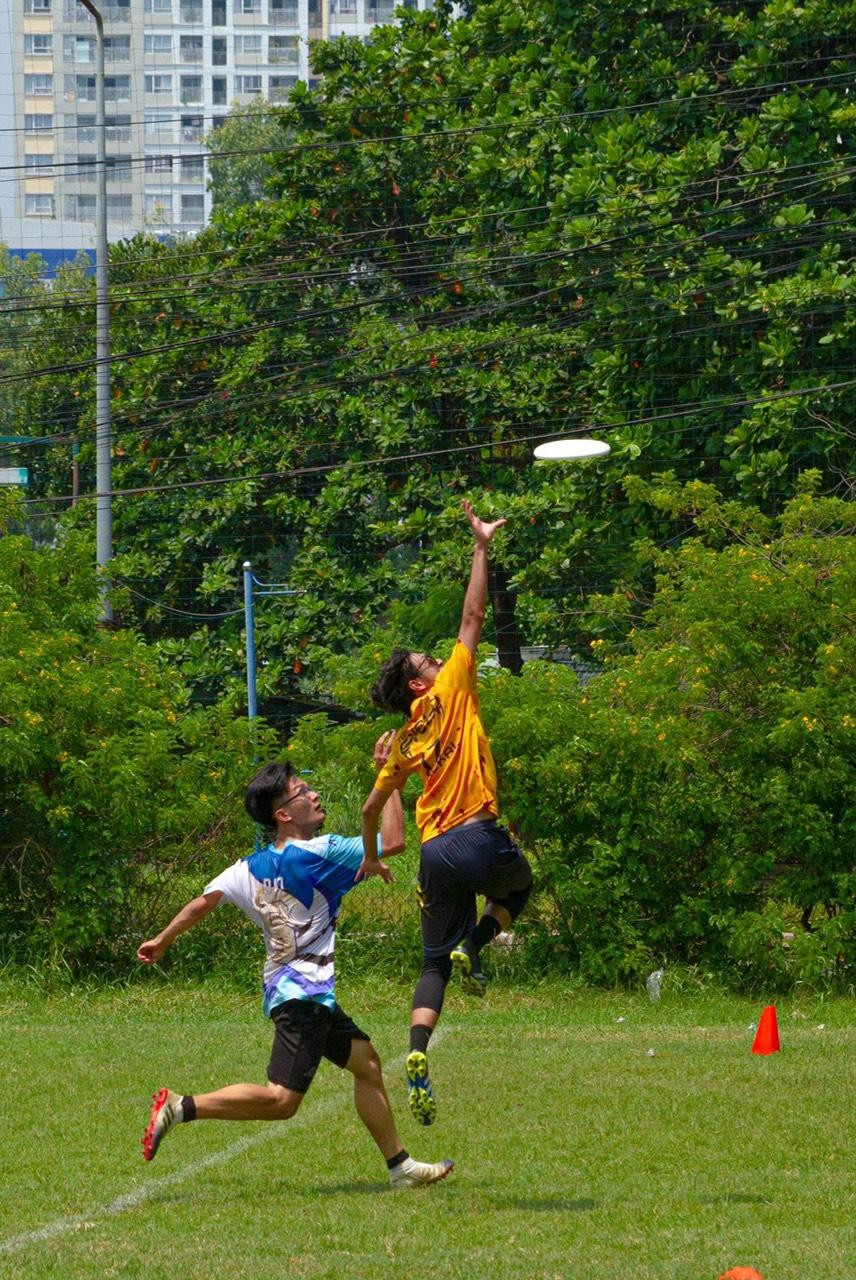 Người chơi phải di chuyển nhiều trong sân. Người chơi phải di chuyển nhiều trong sân.