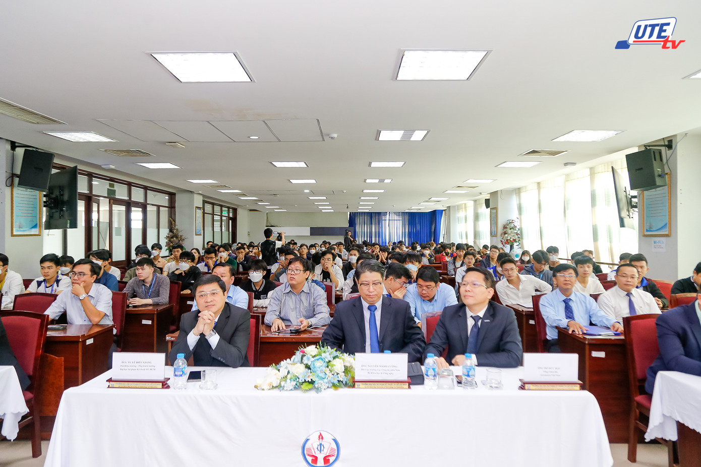 Rất đông các bạn sinh viên tham dự Lễ phát động cuộc thi. (Ảnh: ĐH SPKT) Rất đông các bạn sinh viên tham dự Lễ phát động cuộc thi. (Ảnh: ĐH SPKT)