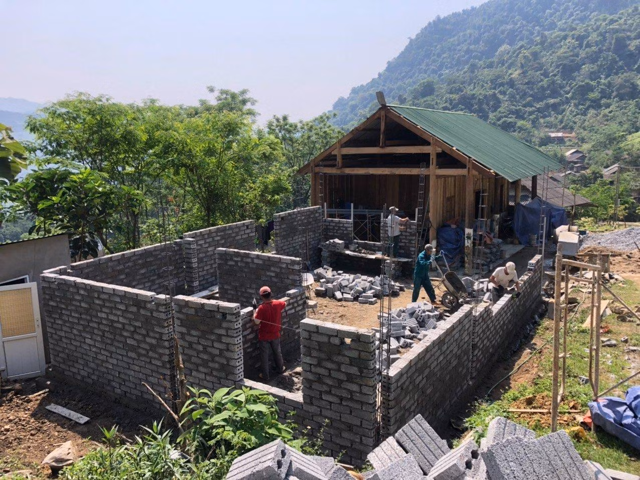 Công trình tại điểm trường Mầm non thôn Nậm Siêu, xã Tân Lập, huyện Bắc Quang, tỉnh Hà Giang mà Quỳnh đang thực hiện.