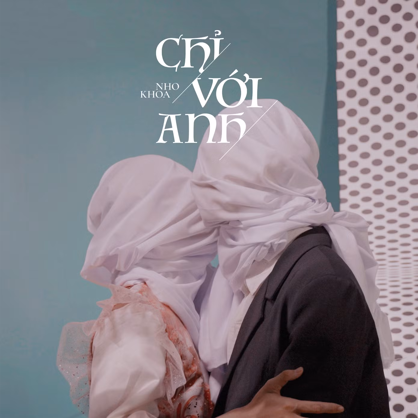 “Chỉ với anh” là MV khắc họa cảm xúc khi yêu của người trẻ với góc nhìn đầy nghệ thuật.