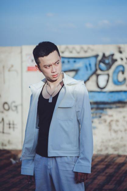 Tiến Đạt vẫn đang nỗ lực với những đam mê của mình. Tiến Đạt vẫn đang nỗ lực với những đam mê của mình.