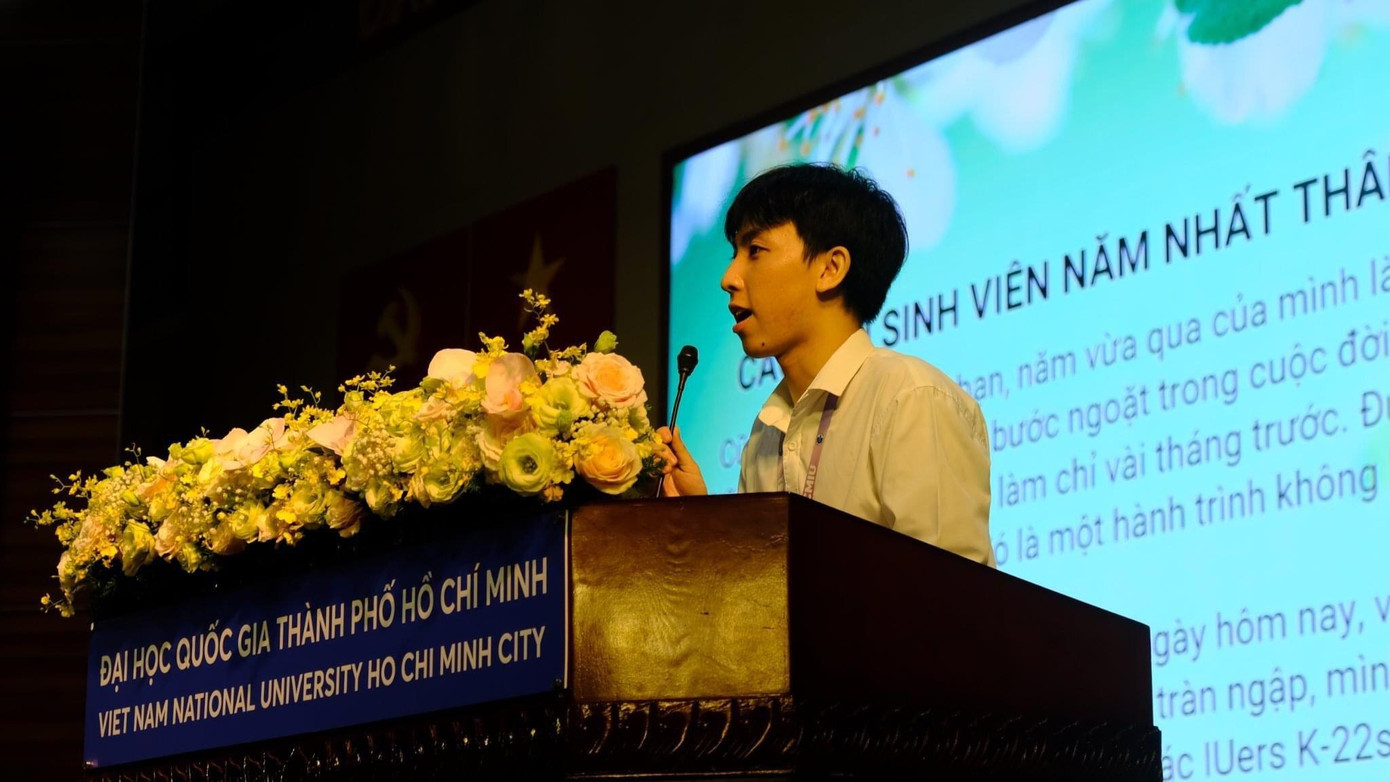 Đinh Trung Quốc Anh phát biểu tại Lễ khai giảng năm học 2022 - 2023 của trường ĐH Quốc tế (ĐHQG TP. HCM). Đinh Trung Quốc Anh phát biểu tại Lễ khai giảng năm học 2022 - 2023 của trường ĐH Quốc tế (ĐHQG TP. HCM).