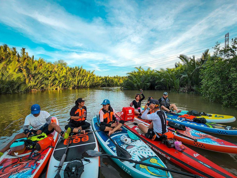 Đa dạng các sân chơi chèo SUP cho các bạn trẻ tại TP. HCM.