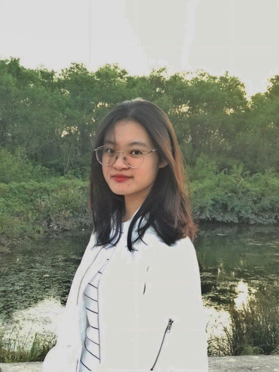 Tìm đến công việc làm thêm là cách Vân Chi thay đổi không khí sau khi biết kết quả thi Kỳ thi tốt nghiệp THPT. Tìm đến công việc làm thêm là cách Vân Chi thay đổi không khí sau khi biết kết quả thi Kỳ thi tốt nghiệp THPT.