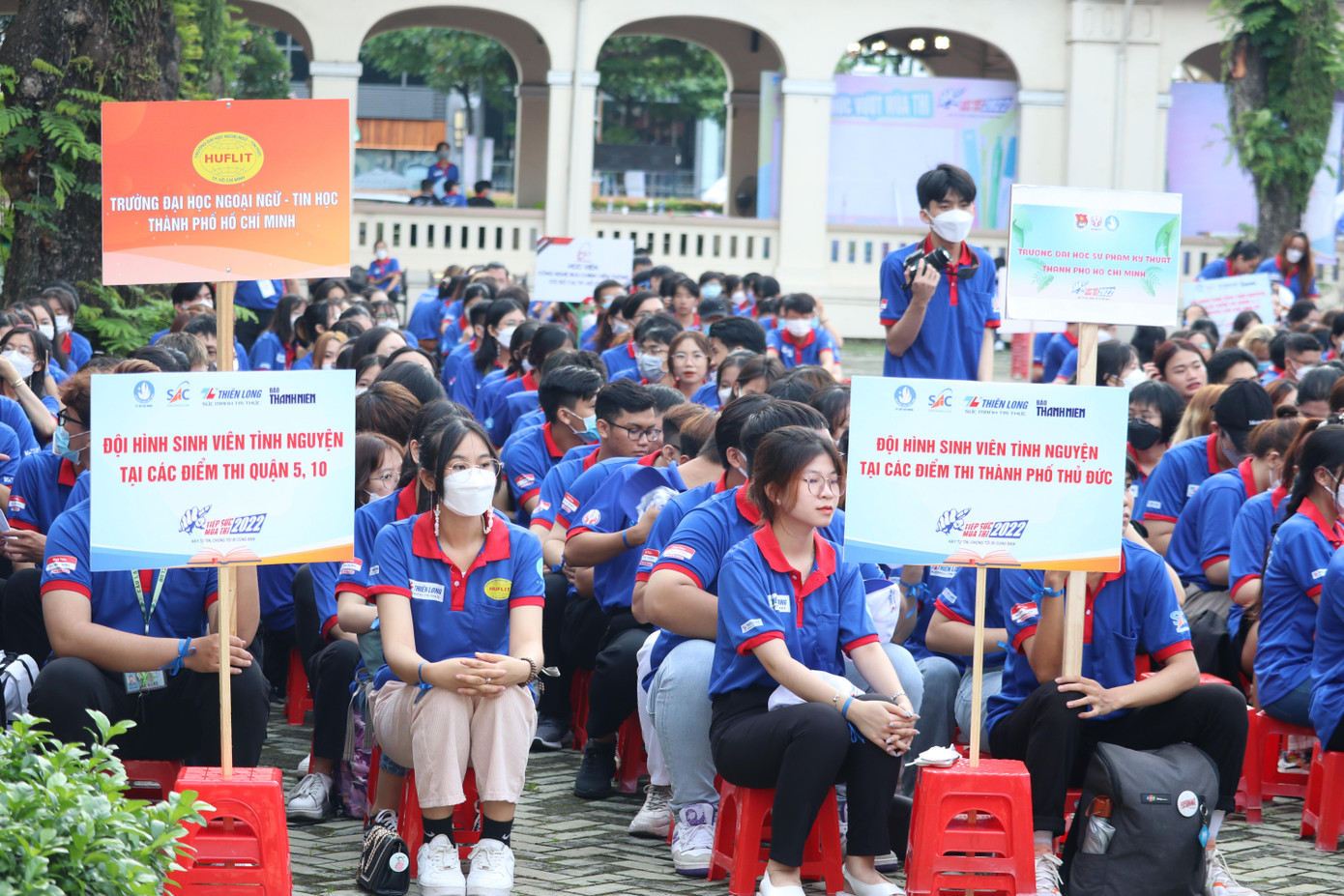 18.000 sinh viên tham gia được chia thành 16 đội hình 'Tiếp sức mùa thi 2022' tại TP. HCM.