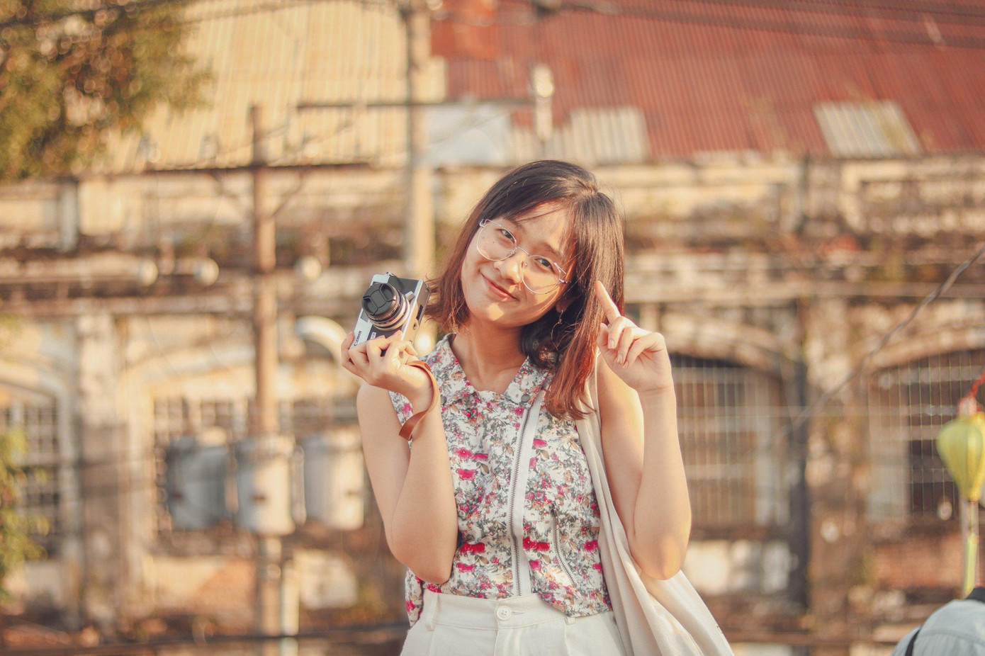 Bích Vân với vẻ ngoài nữ tính, duyên dáng.