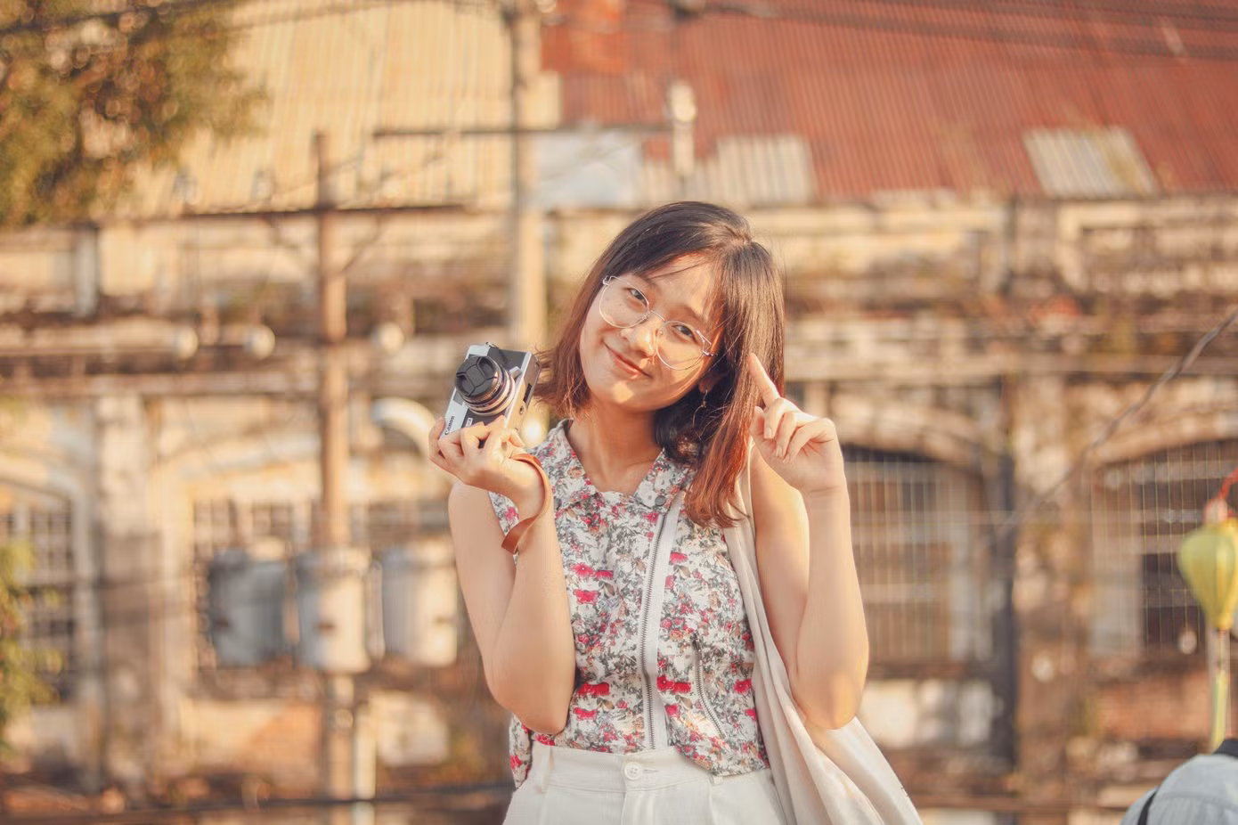 Bích Vân với vẻ ngoài nữ tính, duyên dáng.