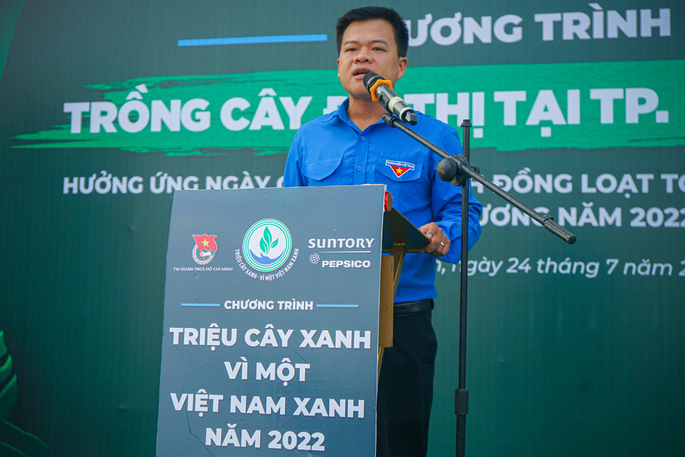 Anh Nguyễn Hải Nam - Ủy viên BCH, Phó Chánh Văn phòng T.Ư Đoàn, Trưởng Phòng Công tác Đoàn phía Nam phát biểu tại chương trình.