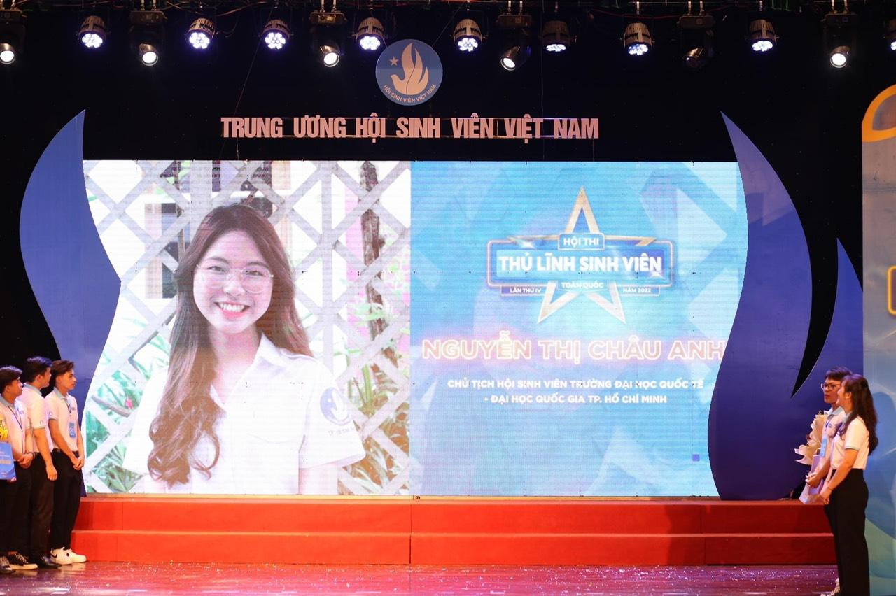 Châu Anh là niềm tự hào của trường ĐH Quốc tế (ĐHQG TP. HCM).
