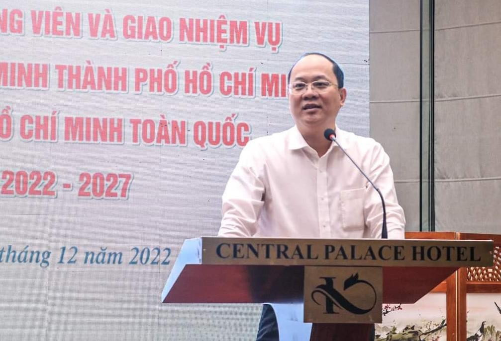 Ông Nguyễn Hồ Hải - Phó Bí thư Thành ủy đã phát biểu động viên, giao nhiệm vụ cho đoàn.