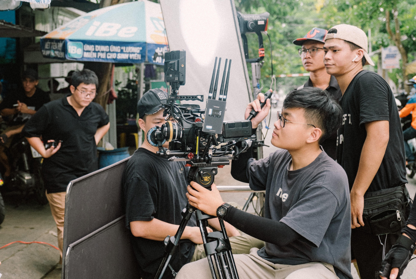 Cảnh hậu trường của phim 'Xin chào, tôi là chai nhựa'.
