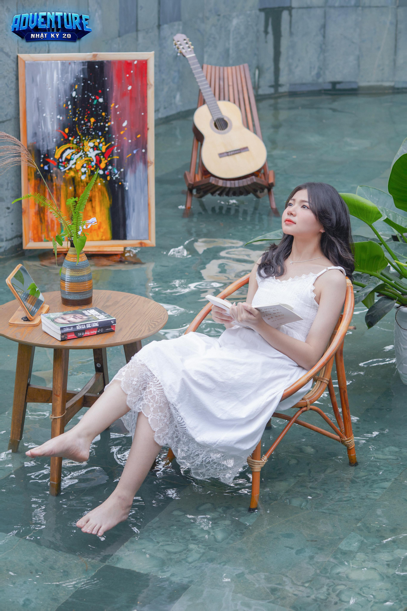 Cho đến khi cô gái ngồi xuống lắng nghe bản thân và nhìn lên bầu trời rộng lớn ngoài kia, cô mới bắt đầu nhen nhóm việc vượt thoát khỏi môi trường đã quá đỗi quen thuộc để đến với những điều mới mẻ. Nếu không biết trải nghiệm và khám phá thì cuộc sống này sẽ trở nên vô vị biết bao.