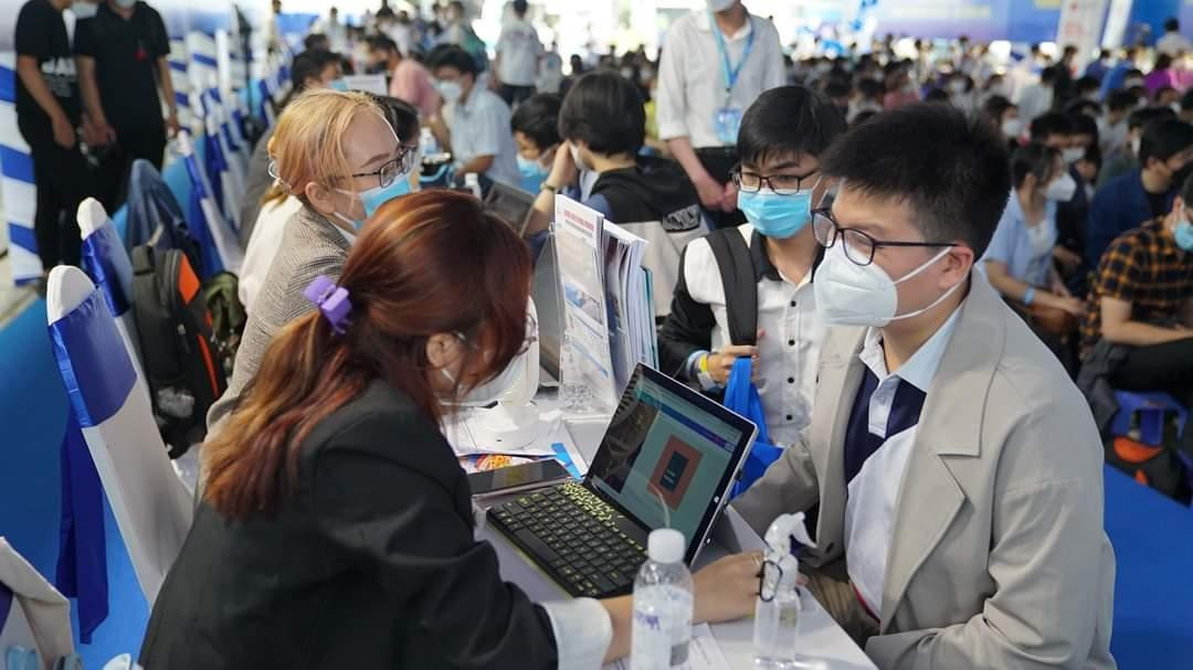 Ngành Kỹ thuật Dầu khí (trường ĐH Bách khoa, ĐHQG TP. HCM) được vinh danh trên bảng xếp hạng, đạt top 50 – 100 thế giới, hạng 1 tại Việt Nam.