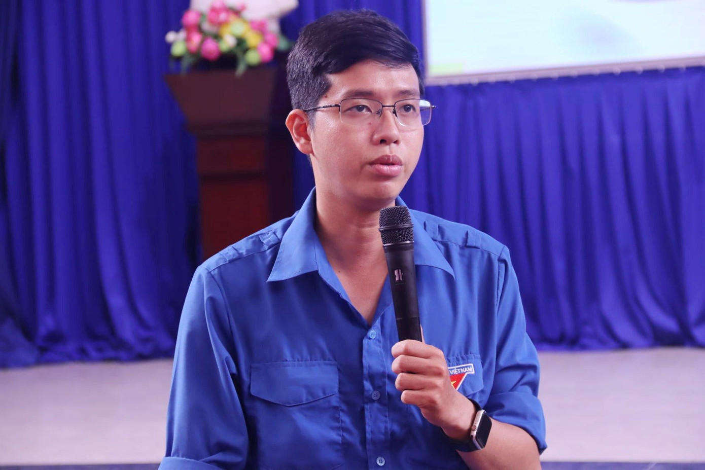 Anh Trương Văn An h Phó Bí Thư Thường trực Ban Cán sự Đoàn ĐHQG TP. HCM. Anh Trương Văn An h Phó Bí Thư Thường trực Ban Cán sự Đoàn ĐHQG TP. HCM.