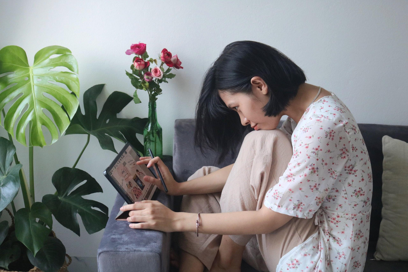 Dung tự tin với mái tóc sau khi hiến của mình. Dung tự tin với mái tóc sau khi hiến của mình.