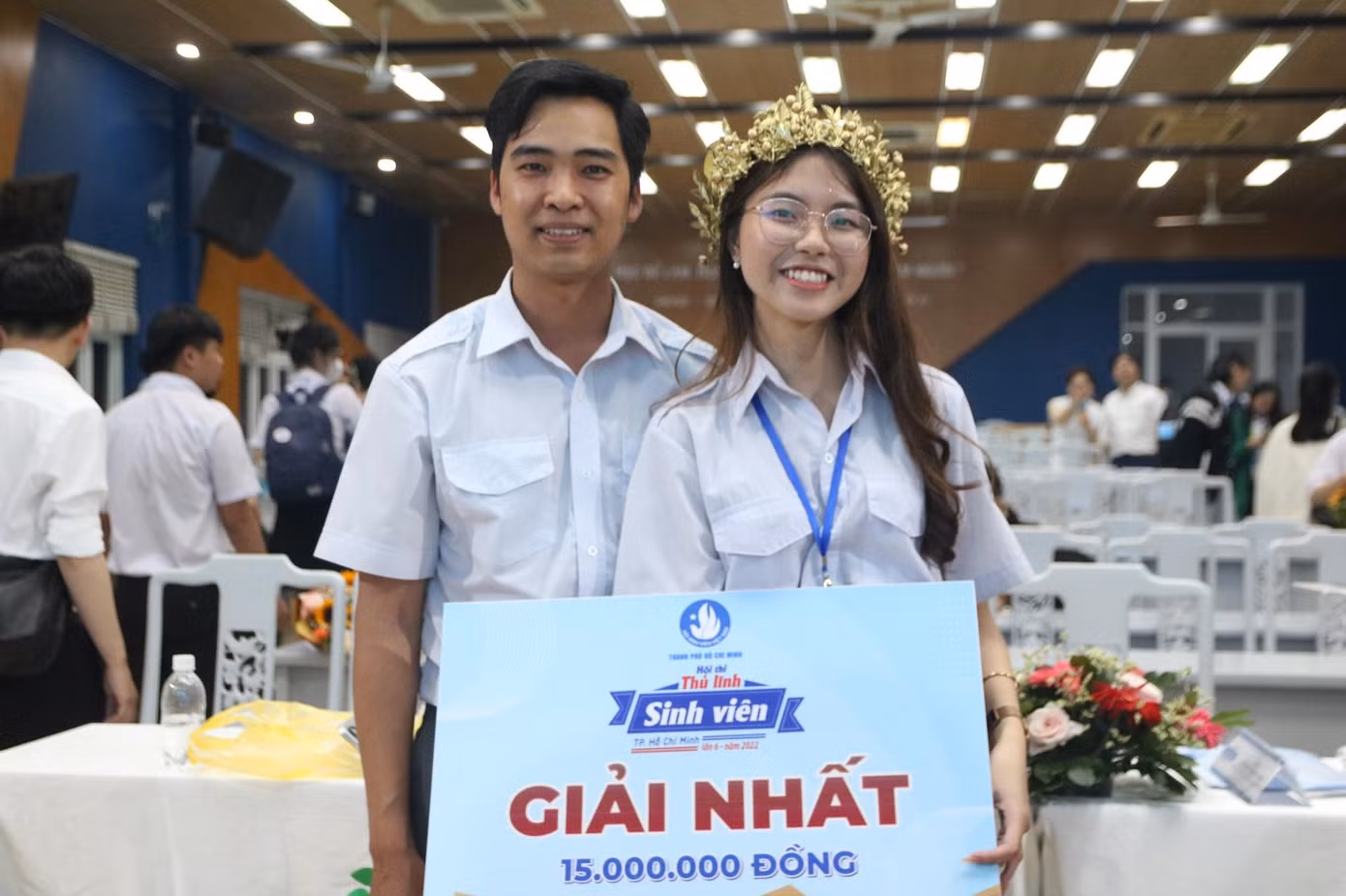 Châu Anh đã giành được ngôi vị cao nhất trong Hội thi 'Thủ lĩnh sinh viên TP. HCM năm 2022'.