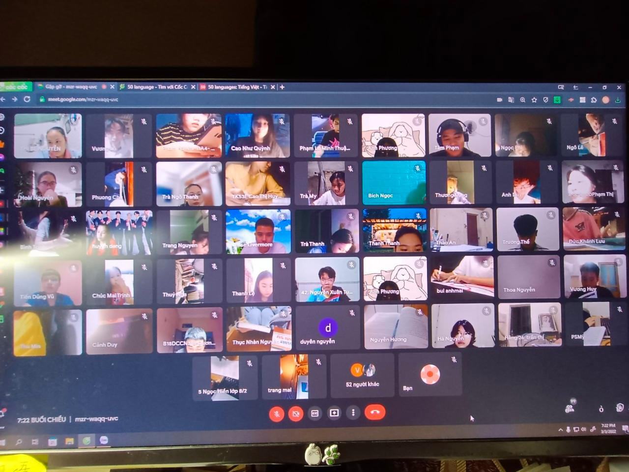 Group học tập ngày càng thu hút nhiều bạn trẻ tham gia.