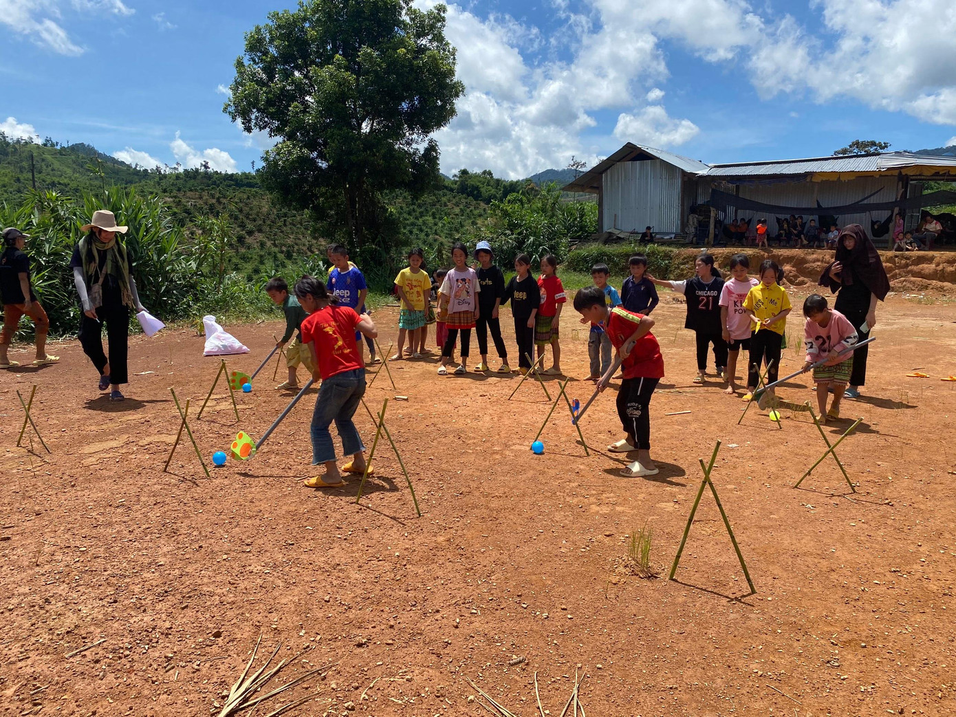 Một hoạt động ngoài trời dành cho các em lớp Ước mơ.