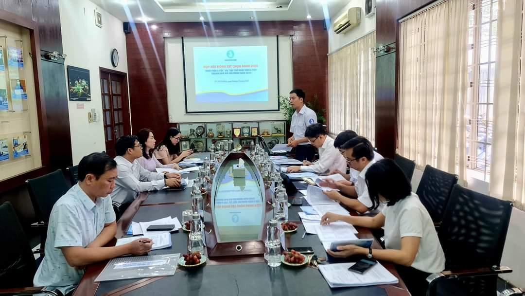 Hội đồng bình xét đã chọn ra 10 ‘Tập thể Sinh viên 5 tốt’ TP. HCM và 236 Sinh viên 5 tốt TP. HCM năm 2022. (Ảnh: TLTĐ) Hội đồng bình xét đã chọn ra 10 ‘Tập thể Sinh viên 5 tốt’ TP. HCM và 236 Sinh viên 5 tốt TP. HCM năm 2022. (Ảnh: TLTĐ)