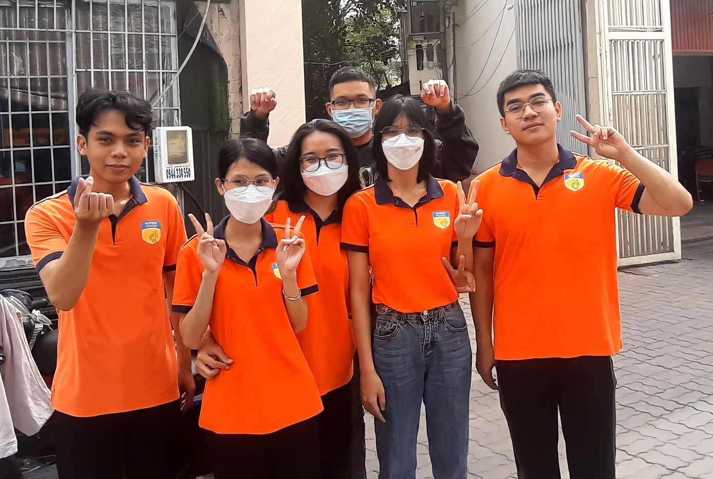 Các thành viên nhóm "Phi Hành Gia" với nhiều hoạt động thiện nguyện. Các thành viên nhóm "Phi Hành Gia" với nhiều hoạt động thiện nguyện.