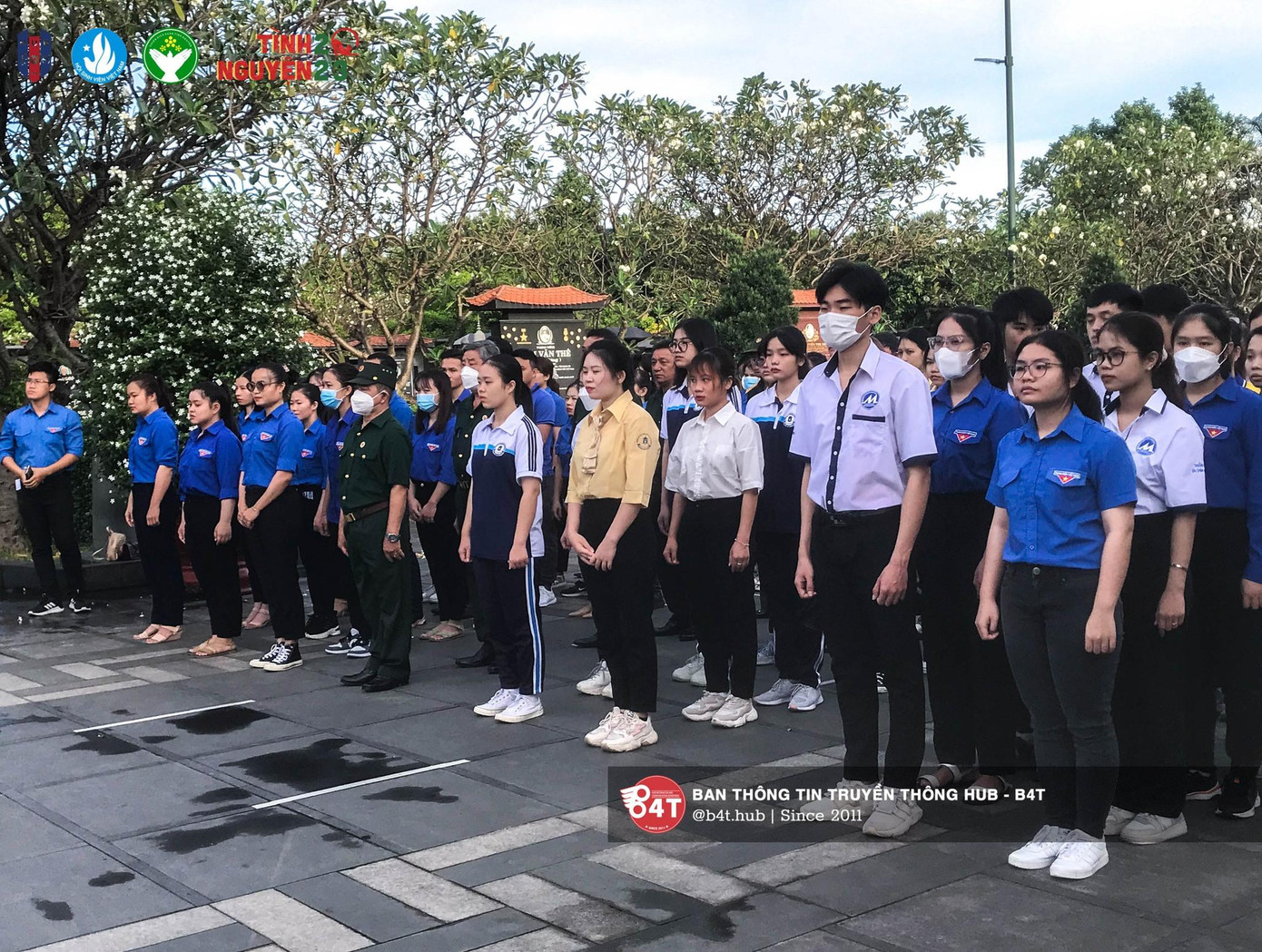 Hoạt động dâng hoa, dâng hương tại Nghĩa trang liệt sĩ TP. HCM.