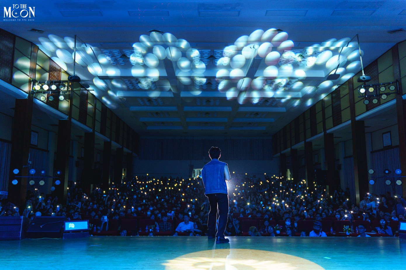 Hội trường C - Học viện Báo chí và Tuyên truyền trở nên bùng nổ bởi sự xuất hiện của Grey D.