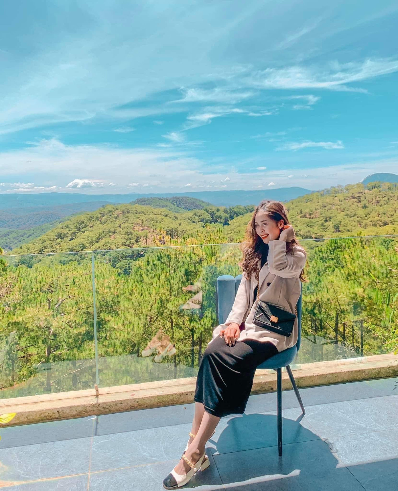 Trần Thị Quỳnh check-in tại Đà Lạt trong chuyến đi gần đây.