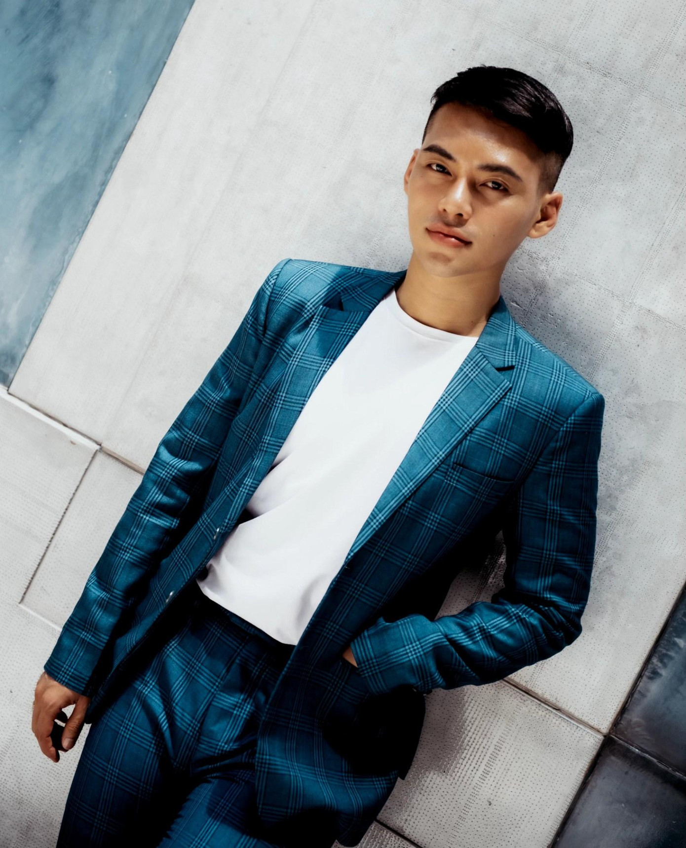 Hồng Nhã sở hữu ngoại hình ưa nhìn và lối trò chuyện cuốn hút.