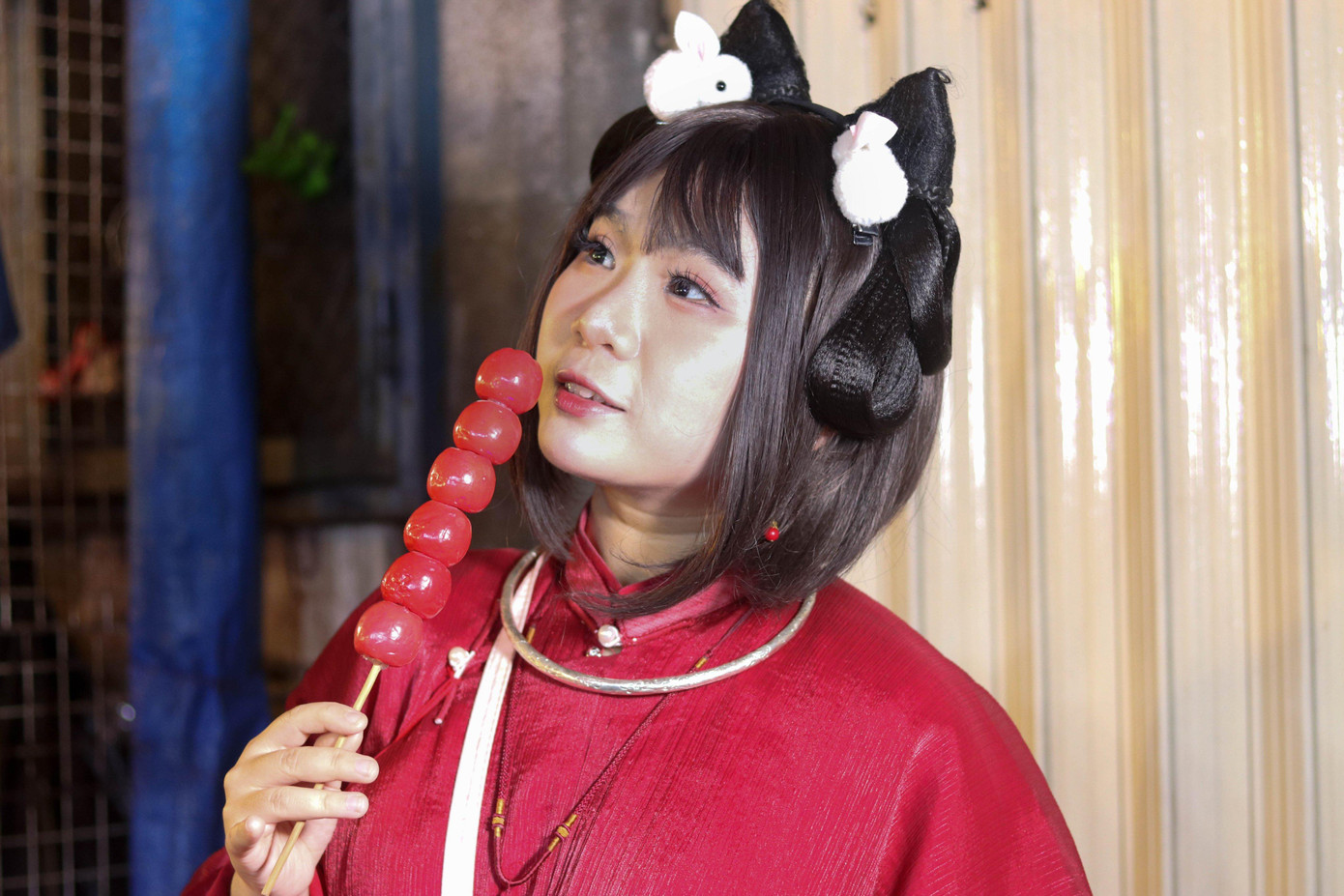 Nhiều bạn còn cosplay các nhân vật trong truyện tranh hoặc trong phim để đến chụp ảnh.